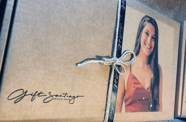 Desayuno con flores a domicilio