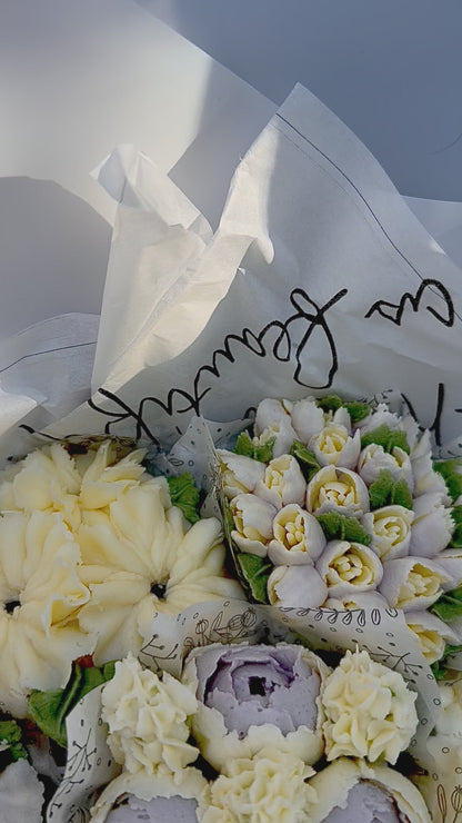 Pack Regalo Premium desayuno personalizado + Ramo de cupcakes florales